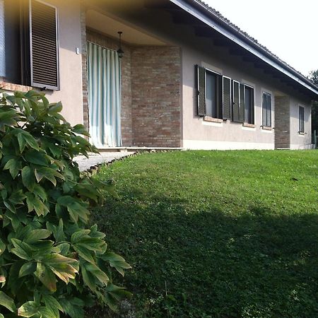 Agriturismo bottega di Rosanna Castagnole delle Lanze Camera foto